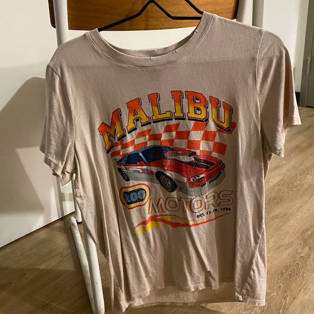 Graphic tee